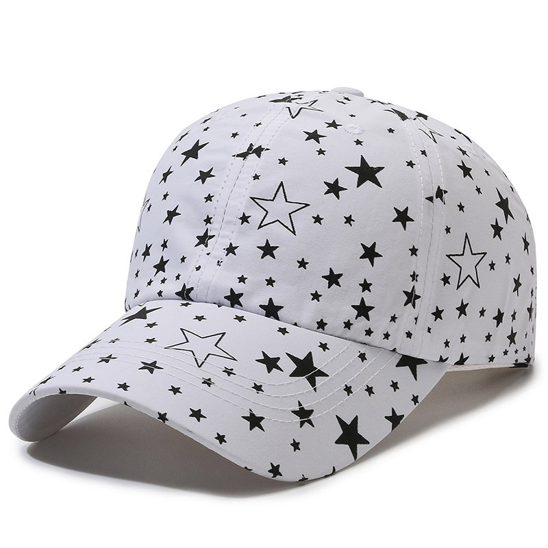 gorra de béisbol de tendencia casual con sombra de graffiti en blanco y negro