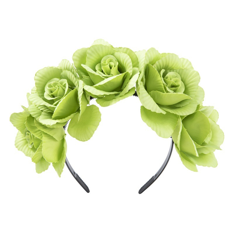 Colorida diadema con corona de flores de rosa