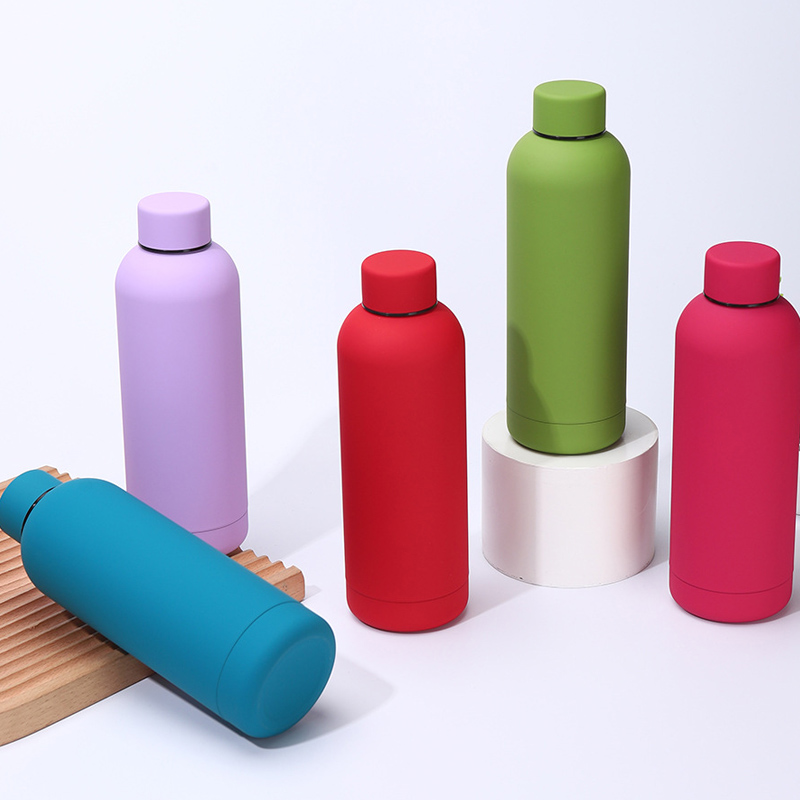 Botella de agua colorida de acero inoxidable