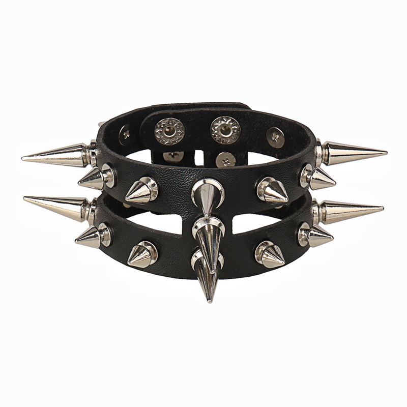 Brazalete punk rock de la cadena de remaches con tachuelas