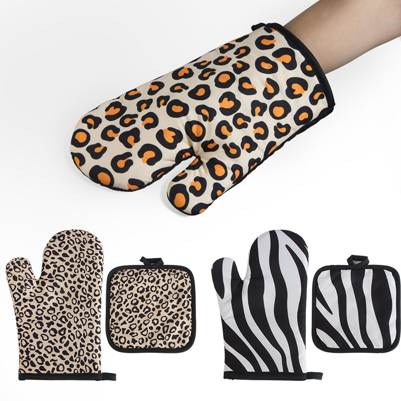 Guantes de horno con estampado de leopardo