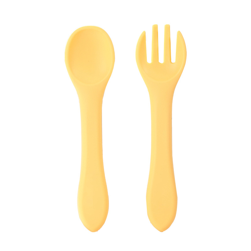 Tenedores y cucharas de silicona