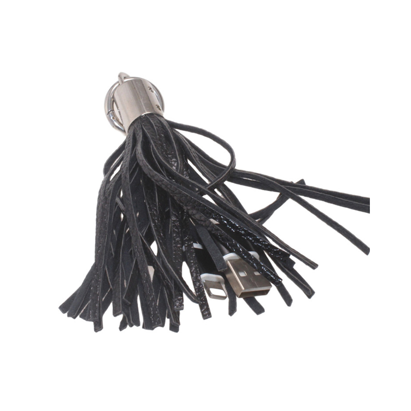 llavero cargador cable usb borla