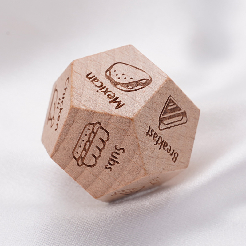 Dados de madera